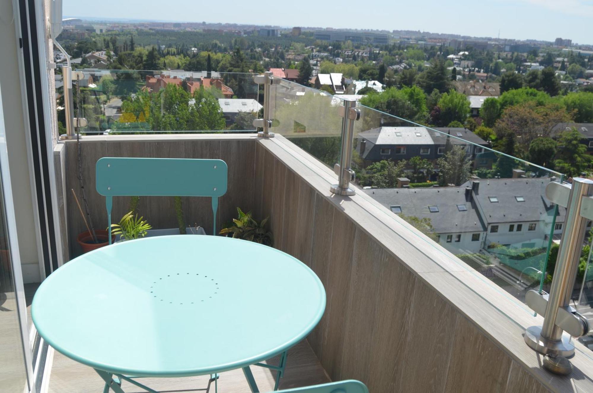 Luxury Renovated With Terrace In Madri