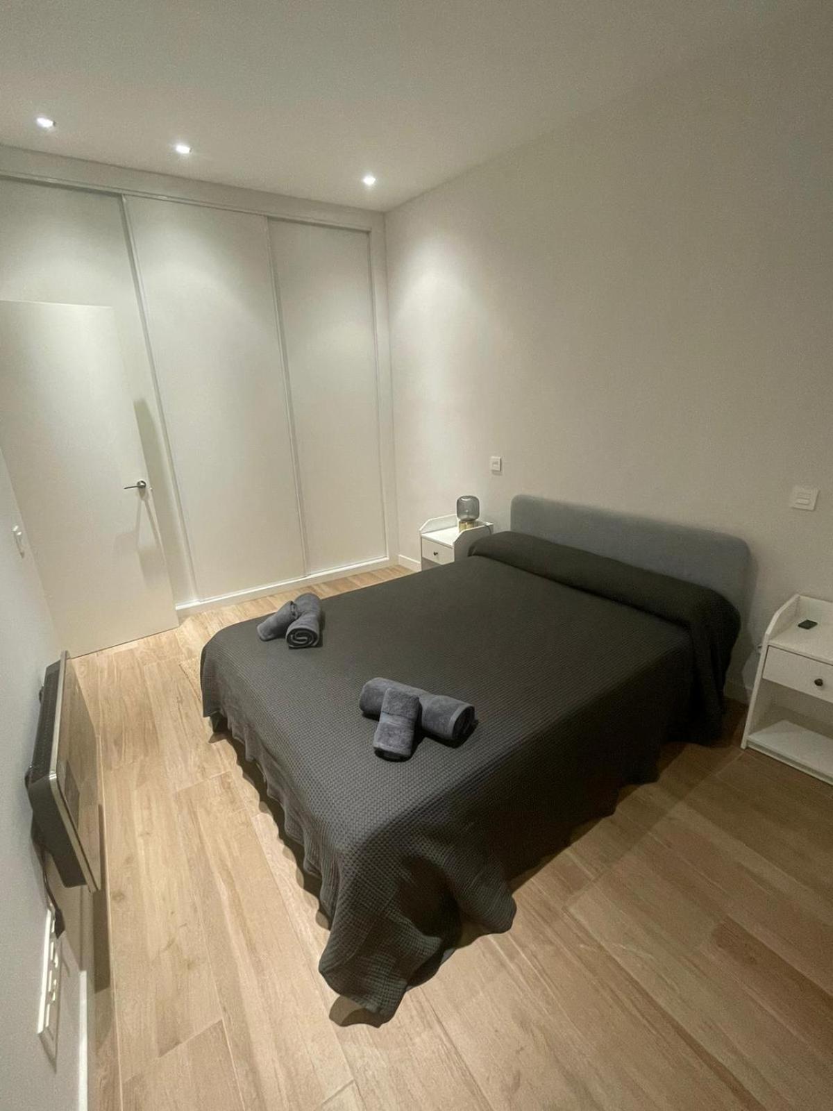 Apartment In Monumental Square Center Madrid