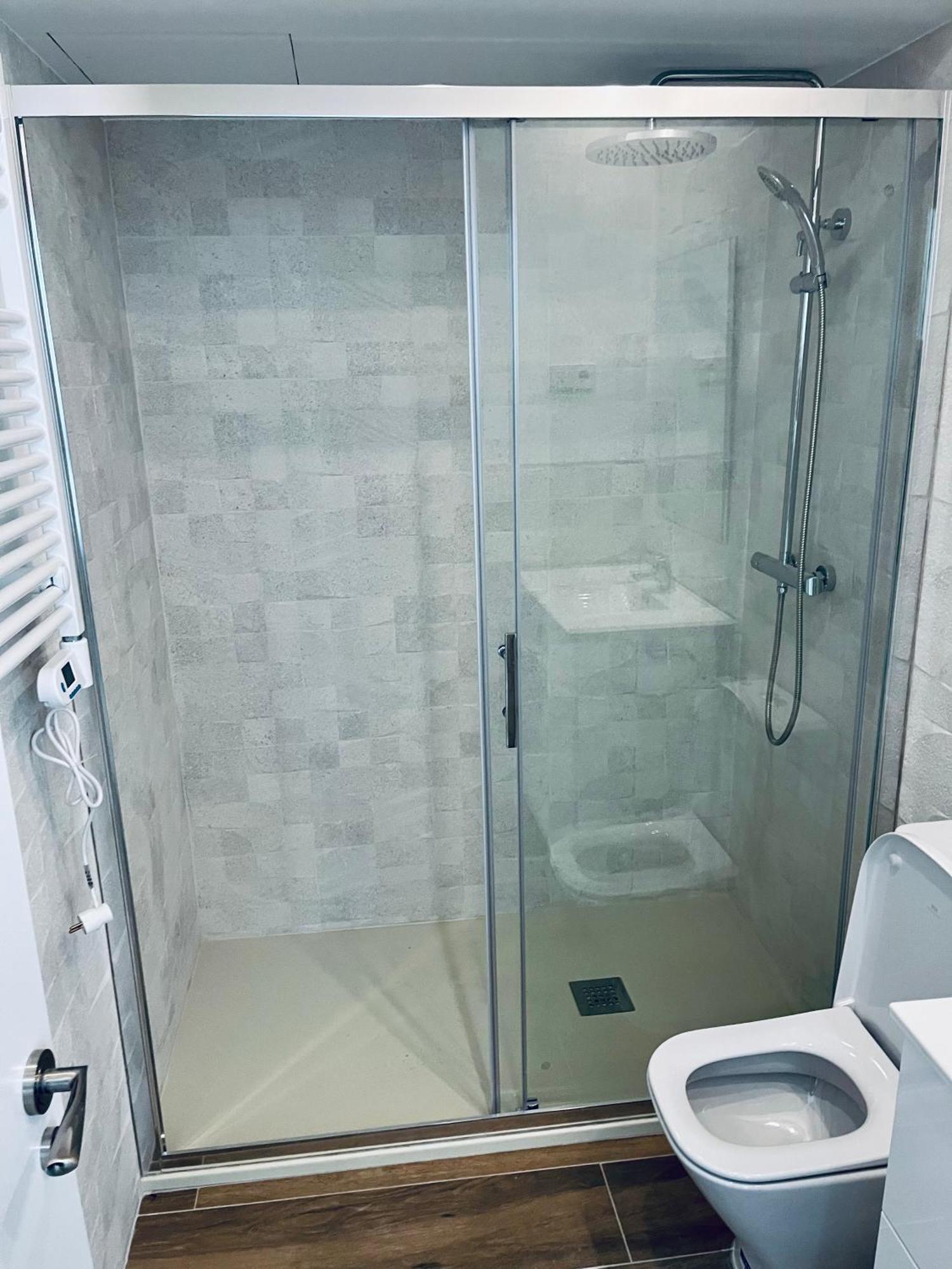 Bernabeu/ C.universitaria Apartment