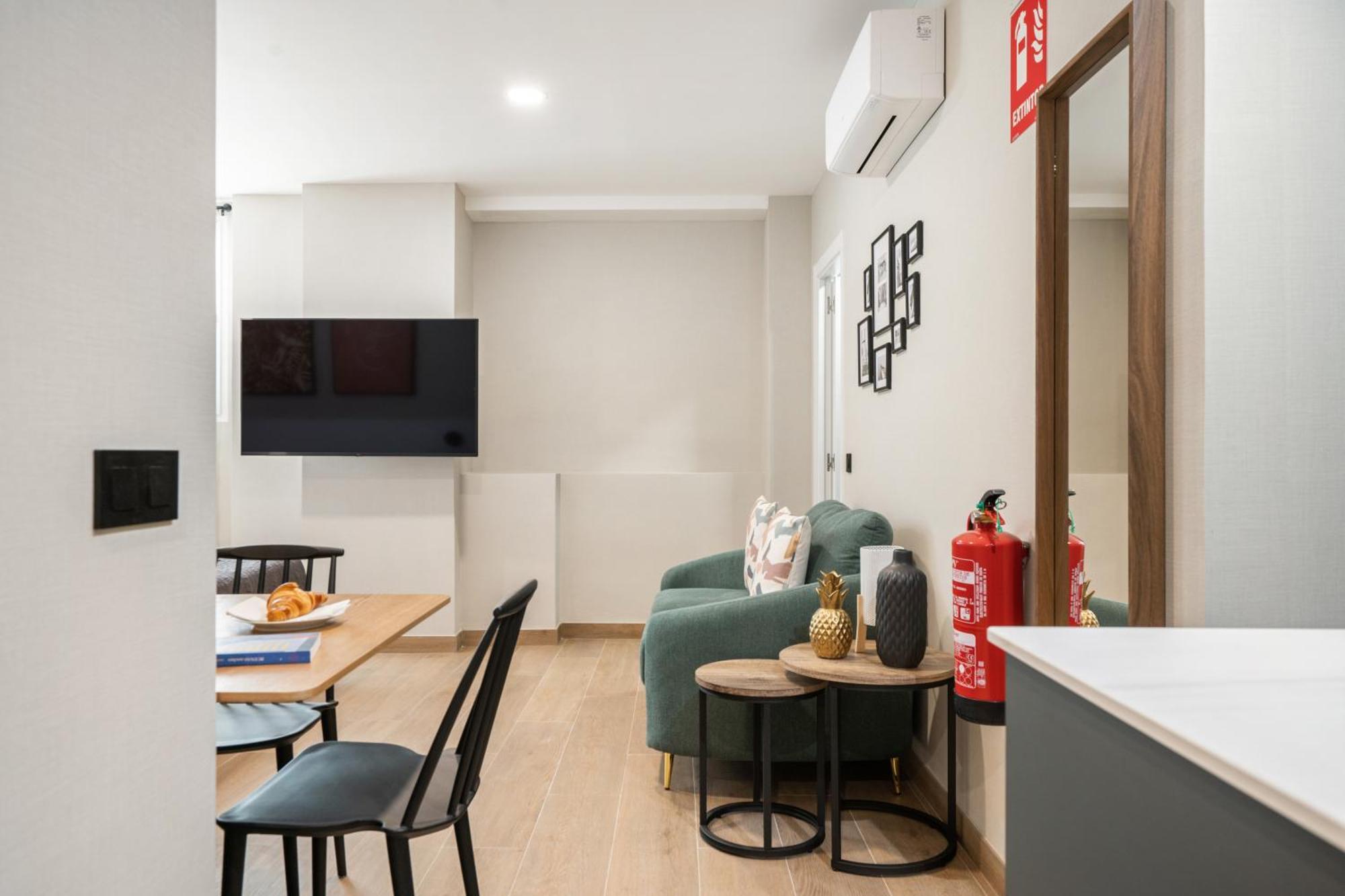 Dobo Homes - Gc21 * Madrid