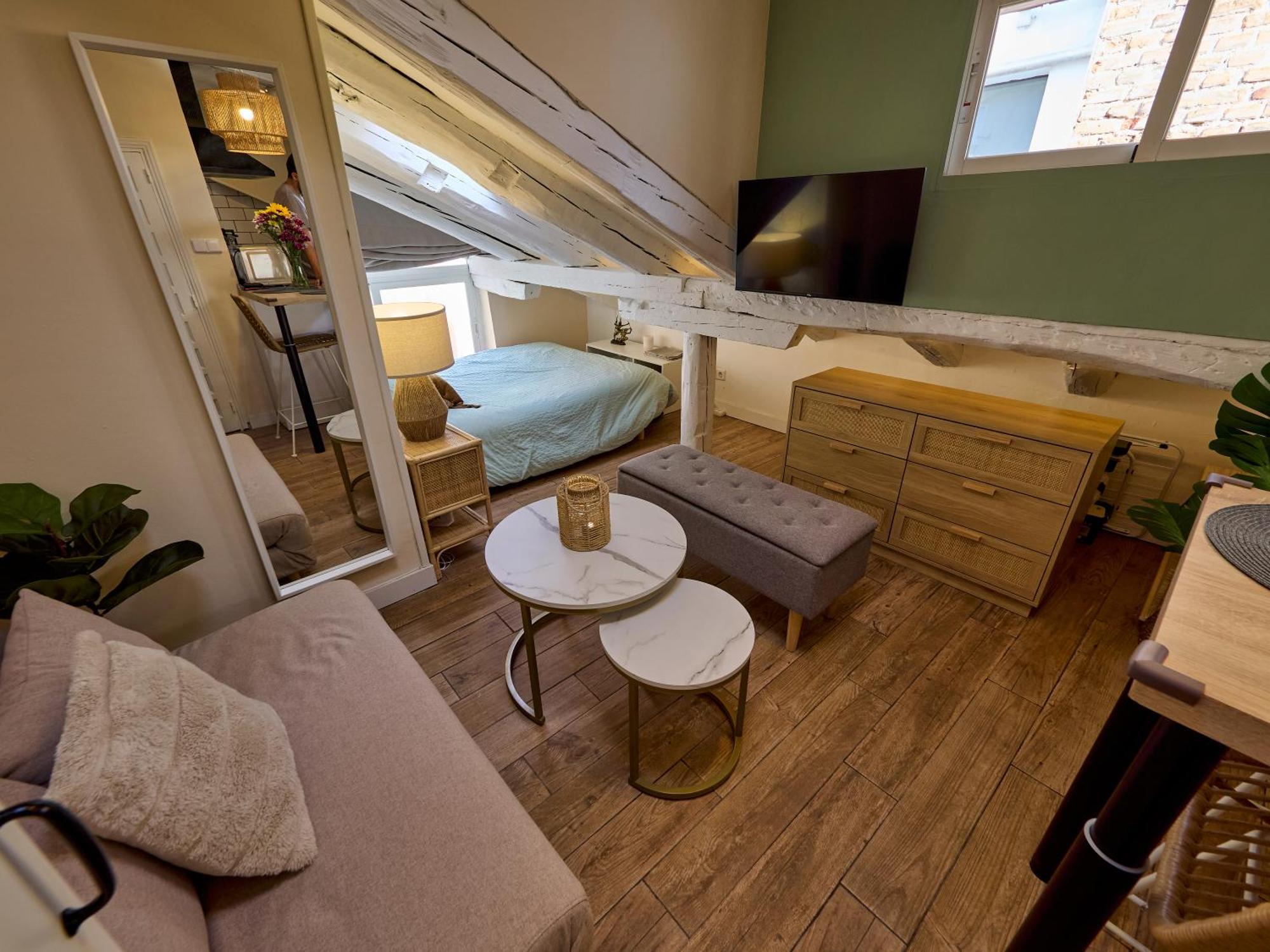 Encantador Atico En El Centro De By Bebalmy Appartement *
