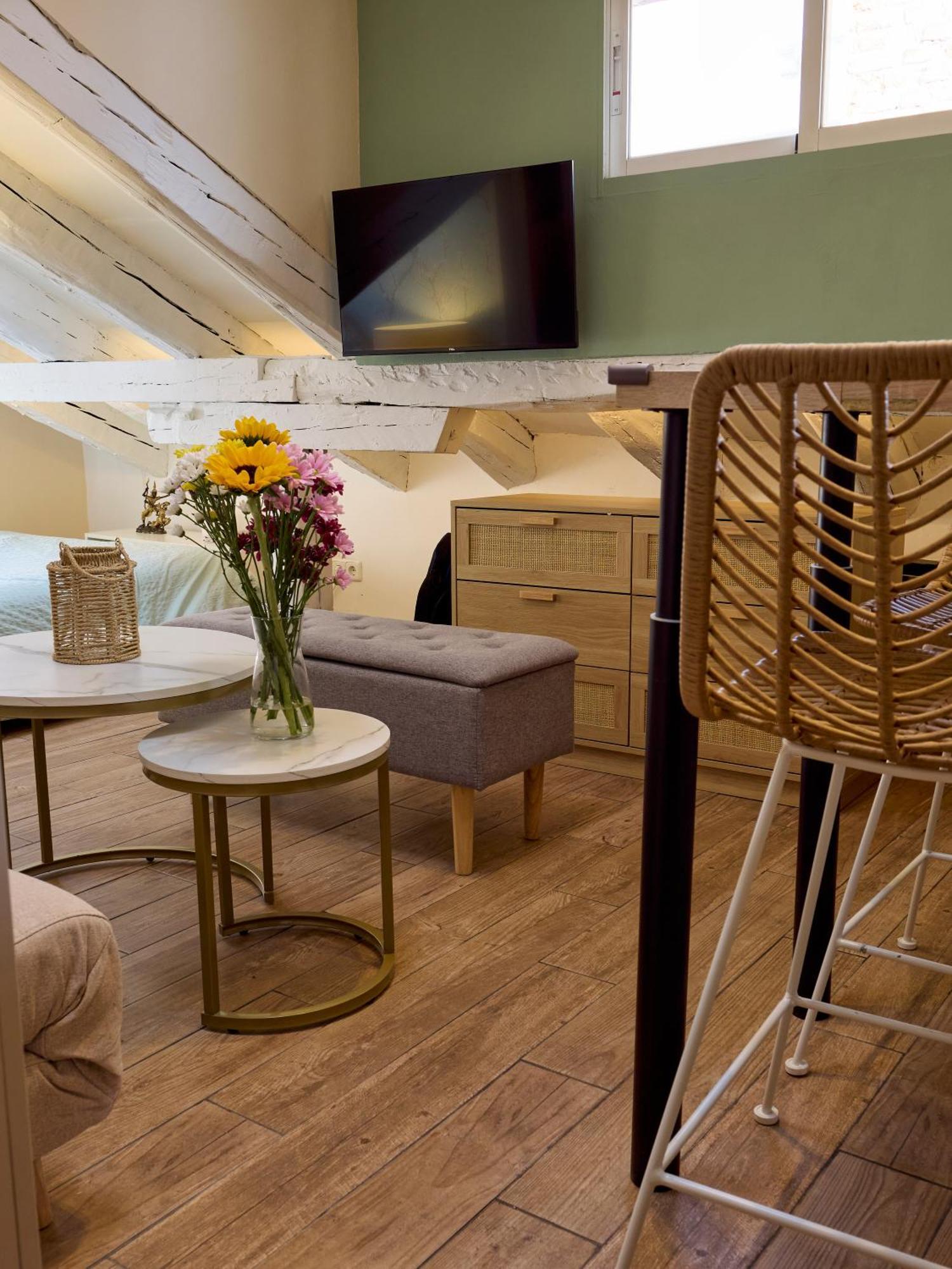 Encantador Atico En El Centro De By Bebalmy Appartement Madrid