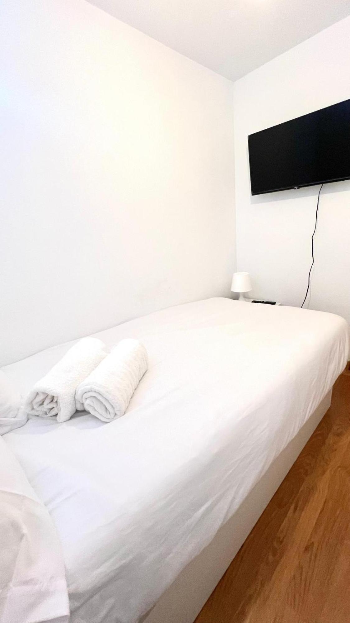 Habitacion Fuencarral Centro * Madrid