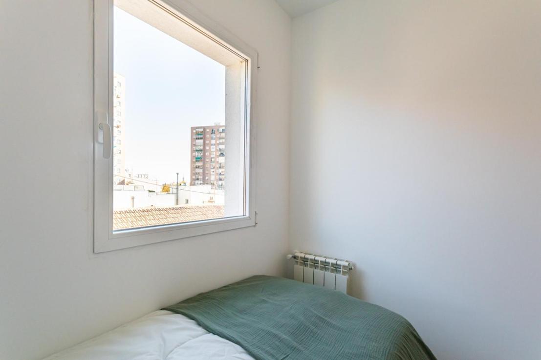 Acogedor En Calle Alcala By Bebalmy * Madrid
