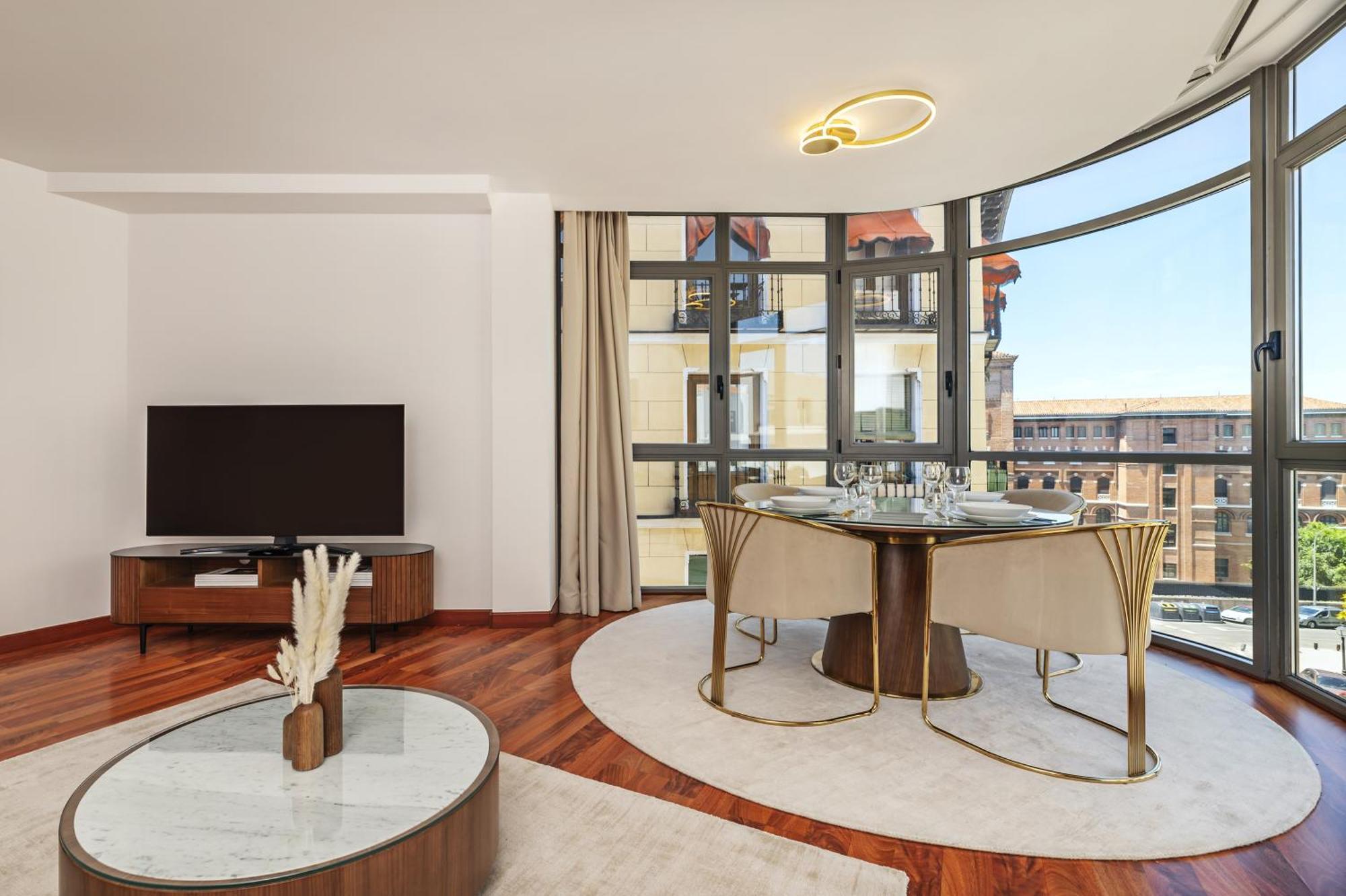 Luxury In Barrio Palacio Madri
