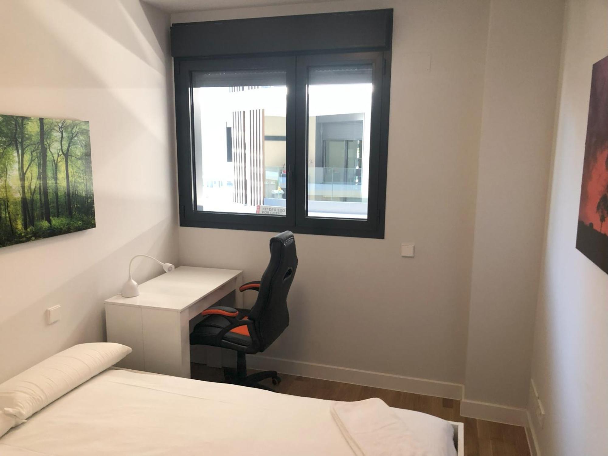 Pontones Apto Familiar, * Madrid
