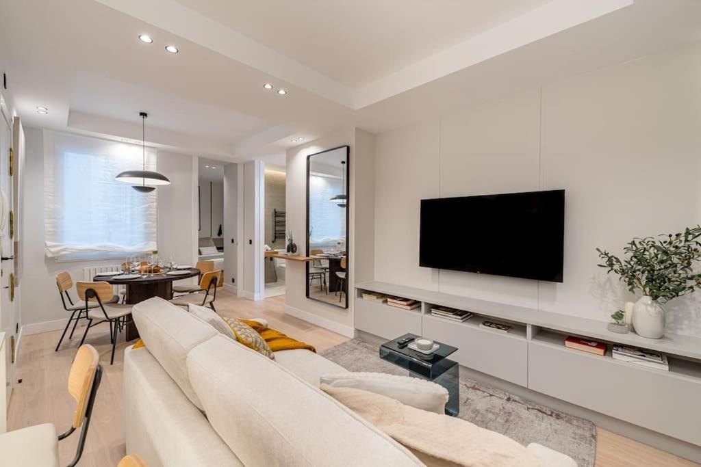 Apartment Chueca Iv Calle Escorial 2br 2bh