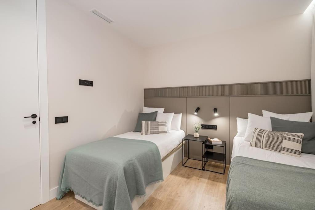Apartamento Centro Xviii Calle Montera 4br 4bh *