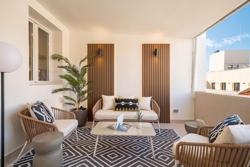 Centro Xviii Calle Montera 4br 4bh Apartamento