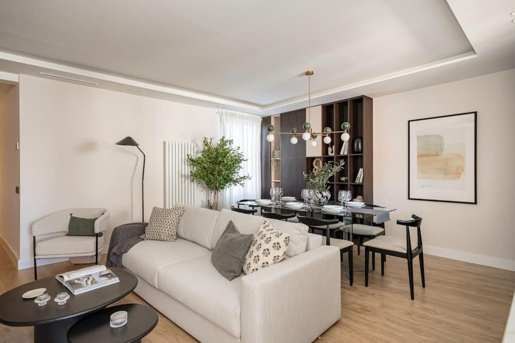 Apartamento Centro Xviii Calle Montera 4br 4bh *