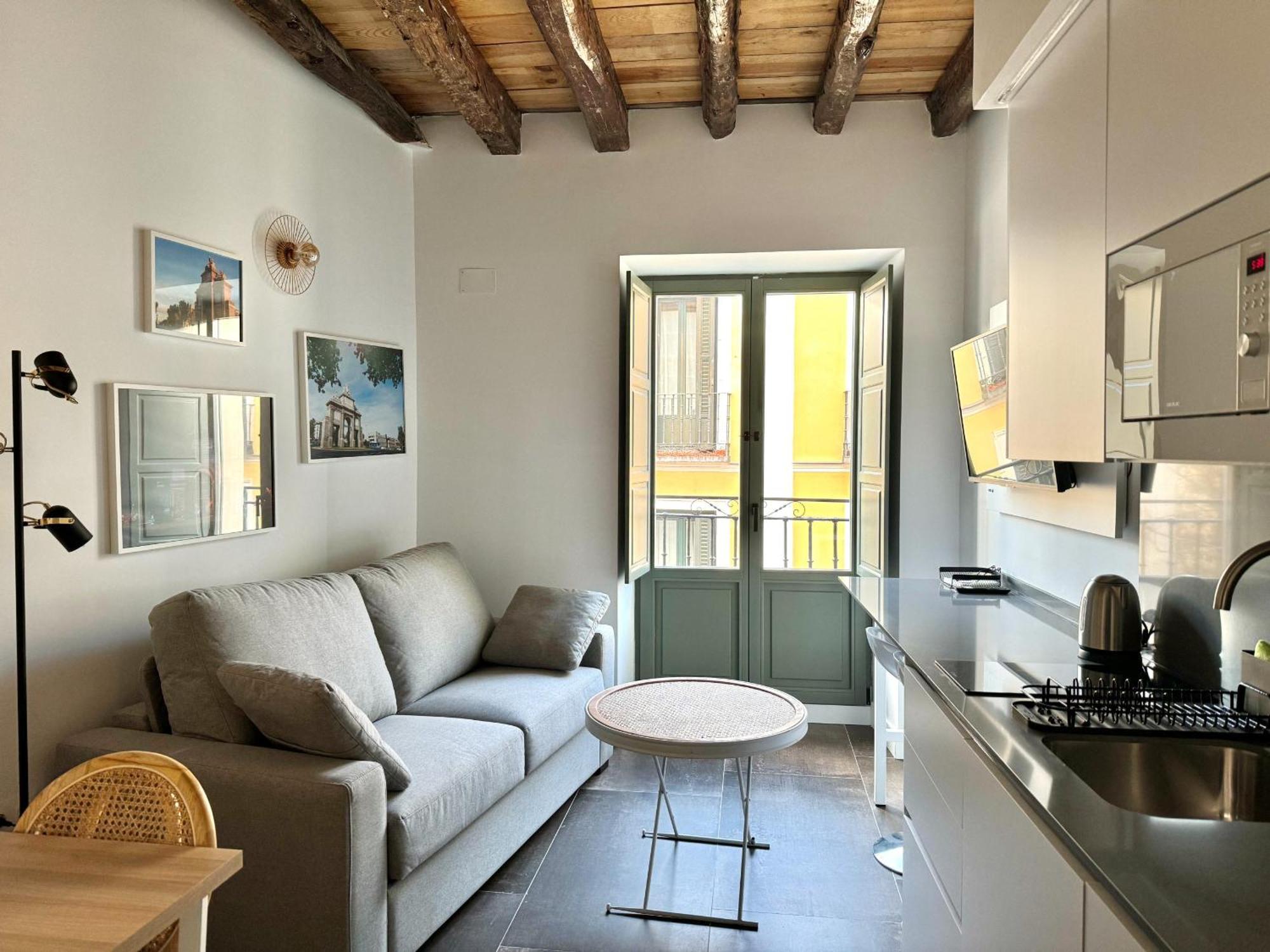 Cavabajasuites 2 Apartment Madrid