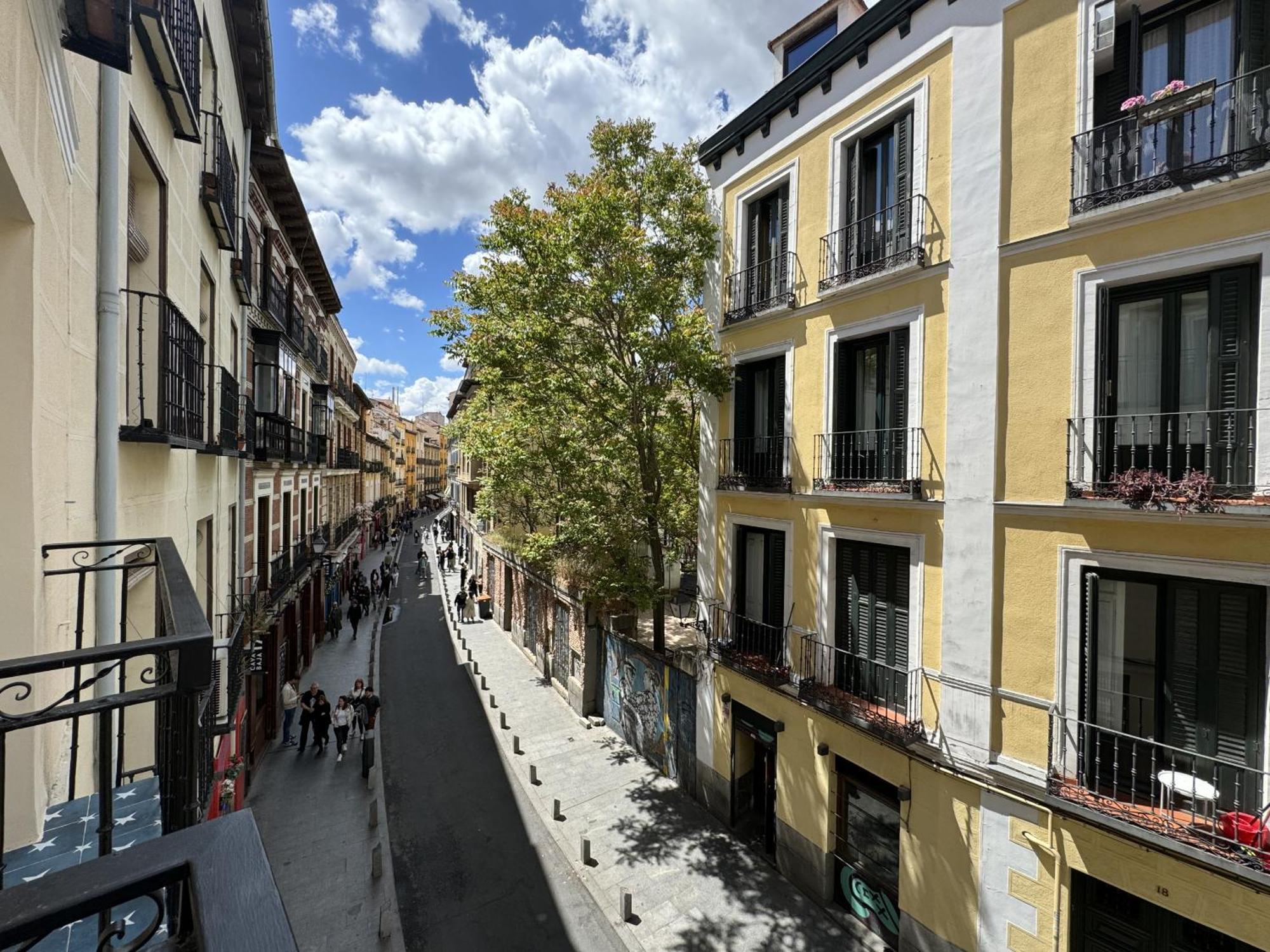 Cavabajasuites 2 Apartment Madrid