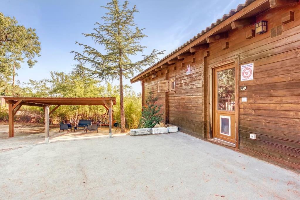 Cozy Wood Cabin, Casino, Pool, 25 Min To Center Madrid