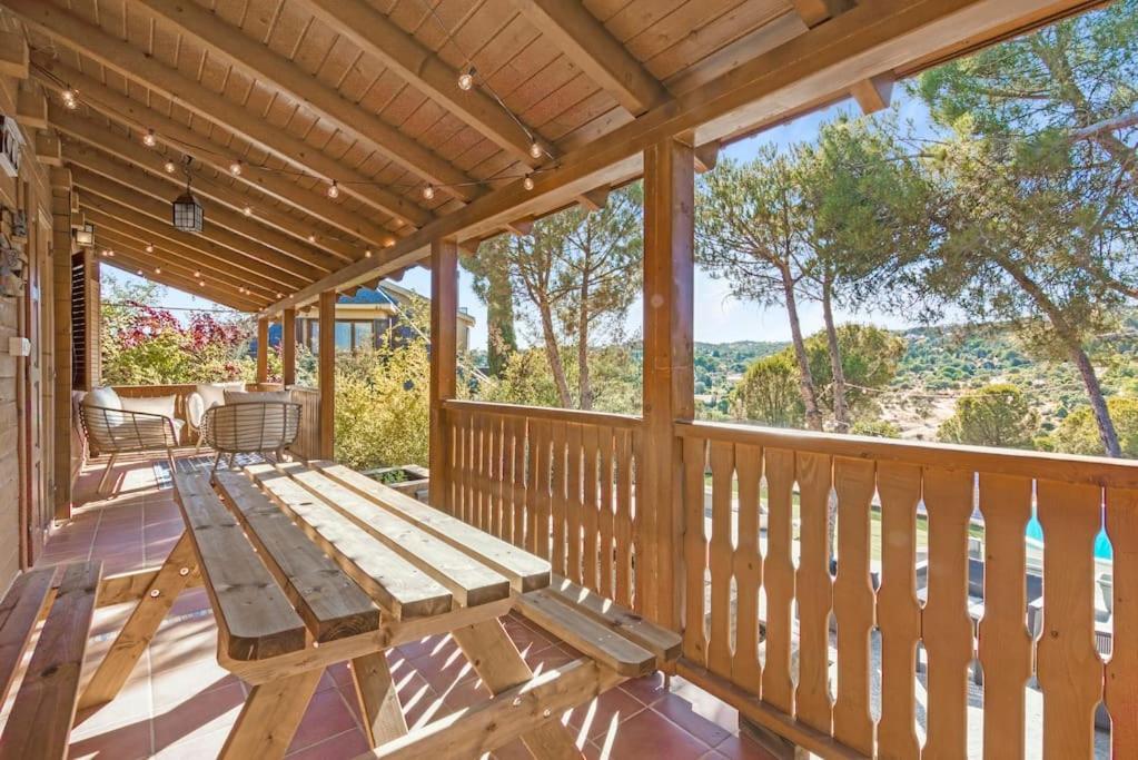 Cozy Wood Cabin, Casino, Pool, 25 Min To Center Madrid