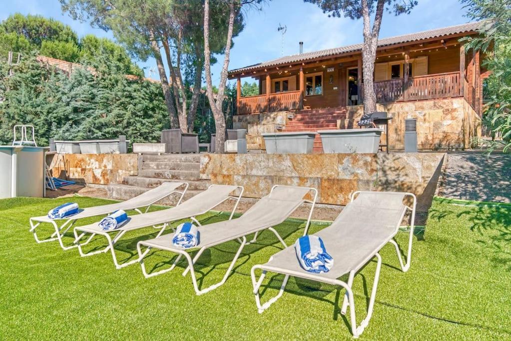 Cozy Wood Cabin, Casino, Pool, 25 Min To Center * Madrid