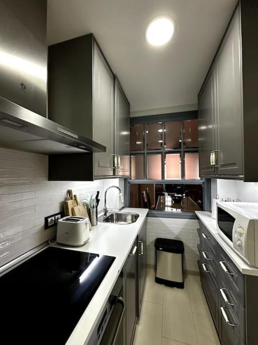Apartamento Con Parking En Centro De Madrid-chamberi * Madrid