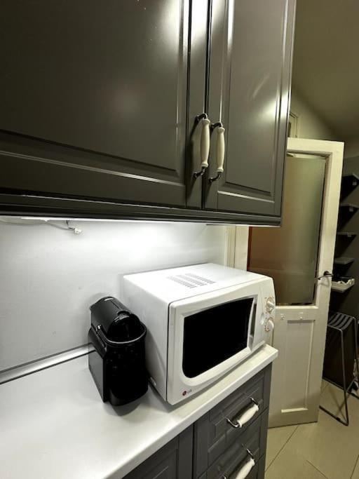Apartamento Con Parking En Centro De Madrid-chamberi *