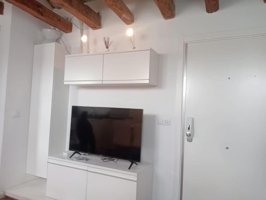 Appartement Emblematic Flat In - Arenal Madrid
