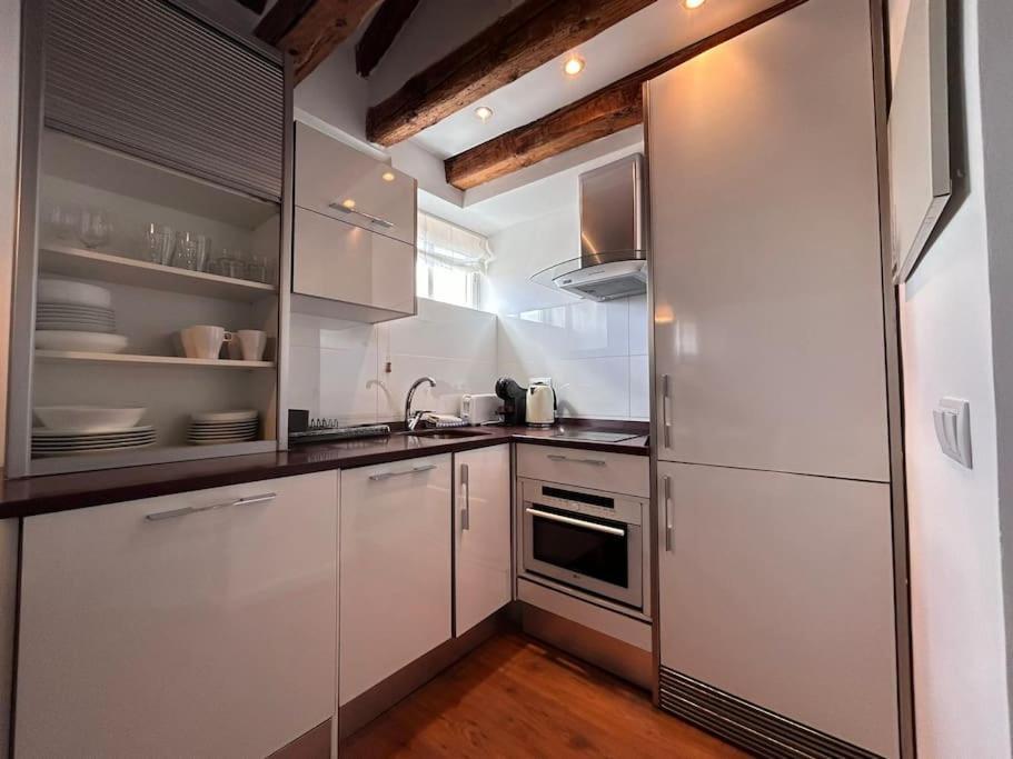 Emblematic Flat In - Arenal Appartement