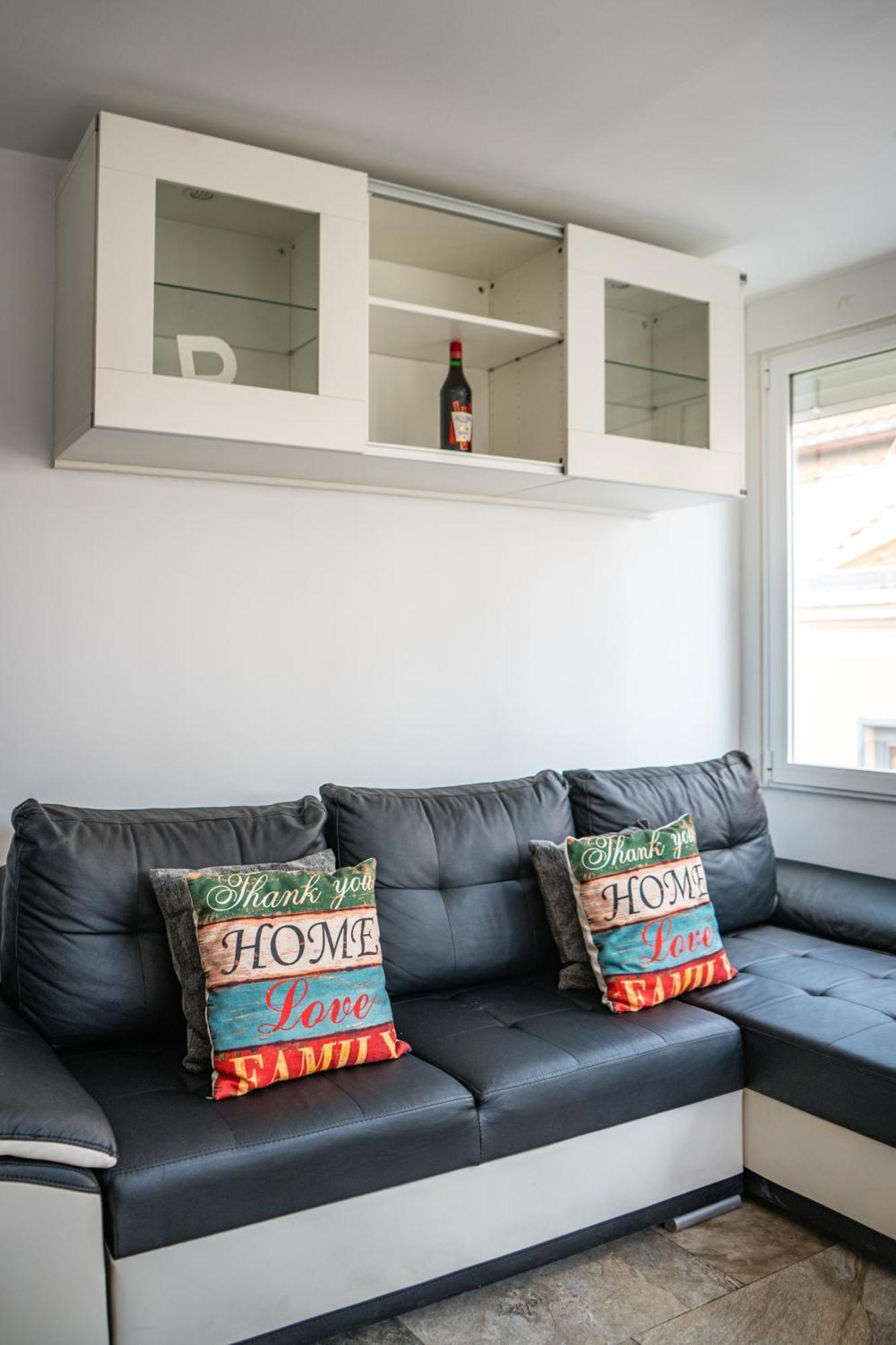 Apartamento Centrico Atico En By Bebalmy Madrid