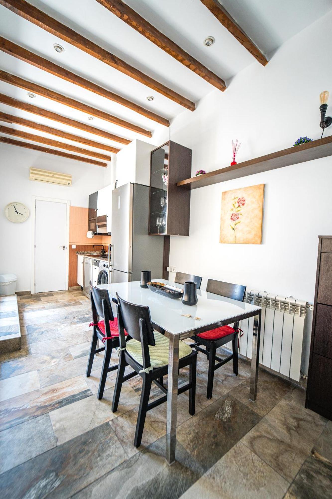 Centrico Atico En By Bebalmy Apartamento