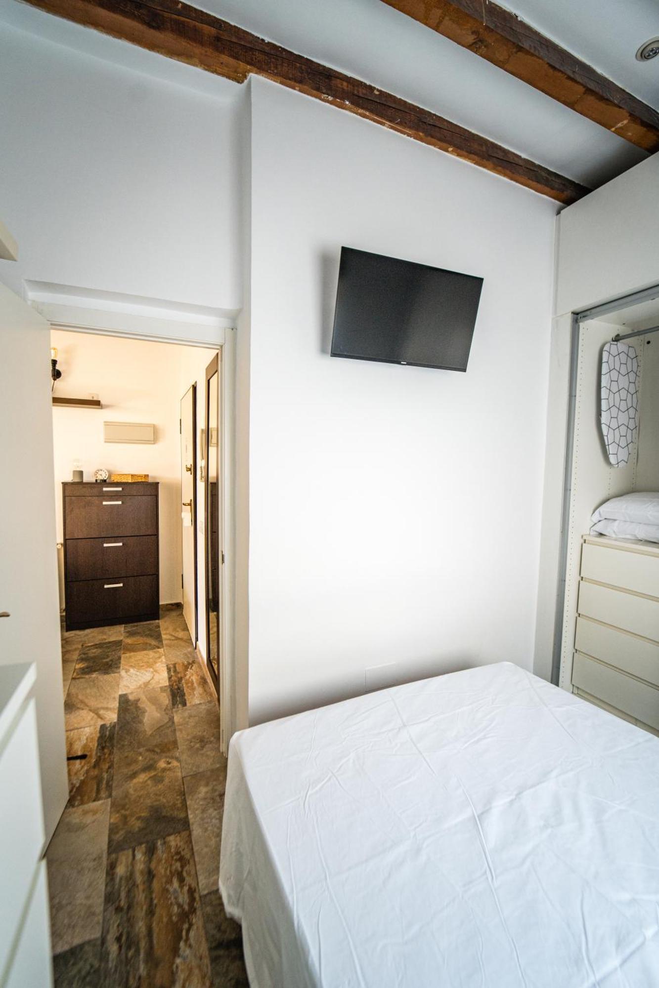 Centrico Atico En By Bebalmy * Madrid