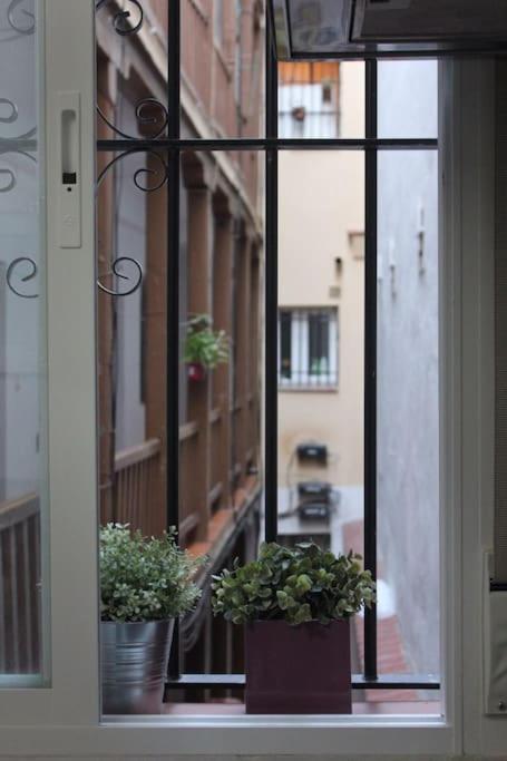 Modern Apt 1 Bedroom In Lavapies * Madrid