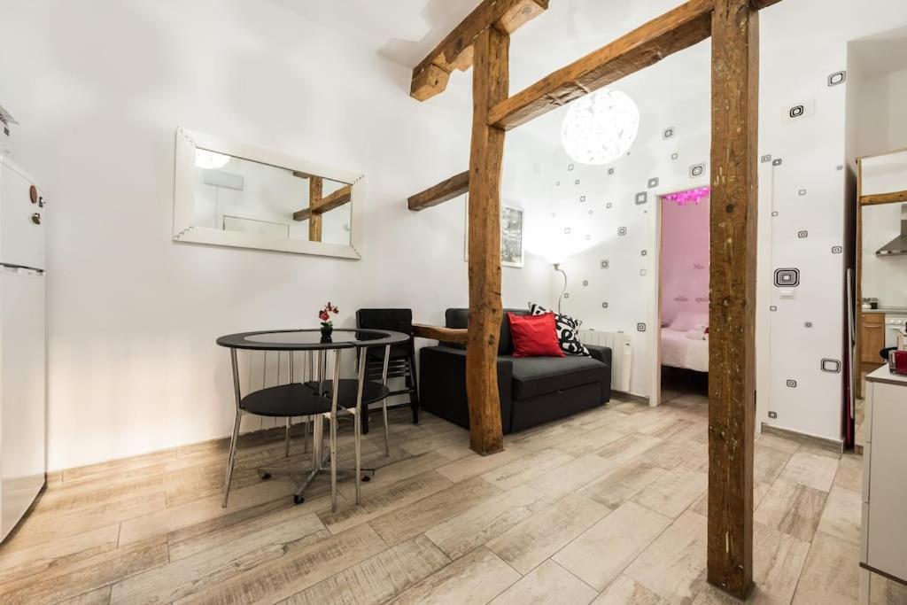 Modern Apt 1 Bedroom In Lavapies Madrid