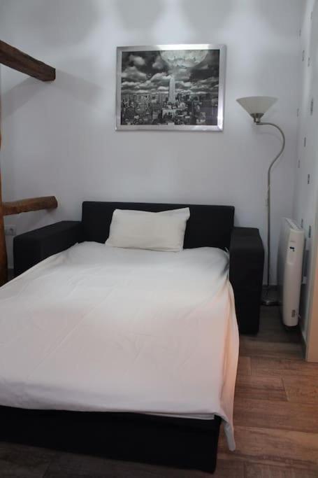 Modern Apt 1 Bedroom In Lavapies Madrid