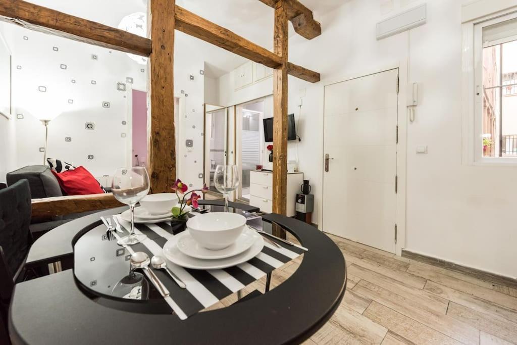 Modern Apt 1 Bedroom In Lavapies Madrid