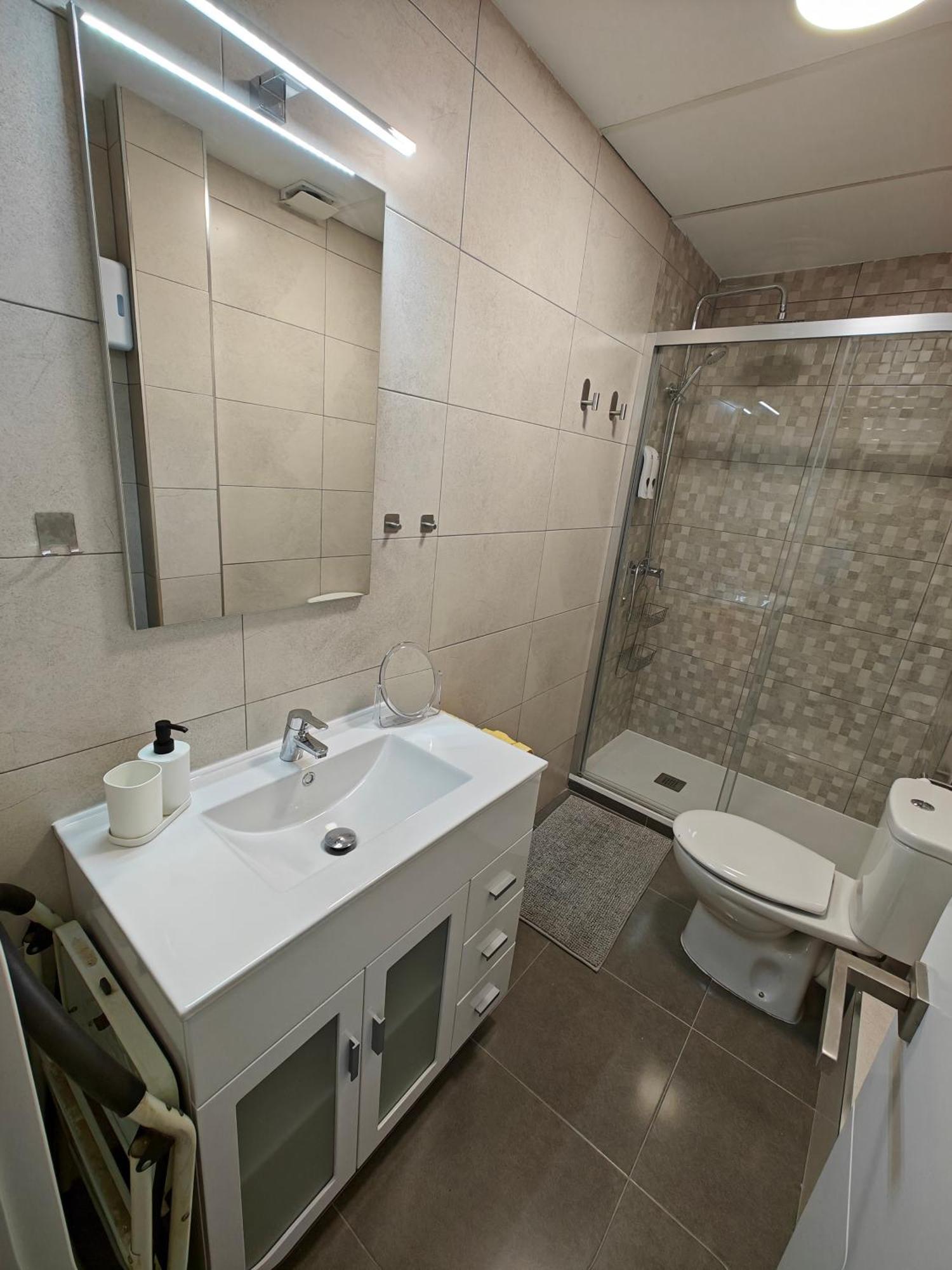 Apartamento Zona Muy Tranquila Todo A Estrenar *