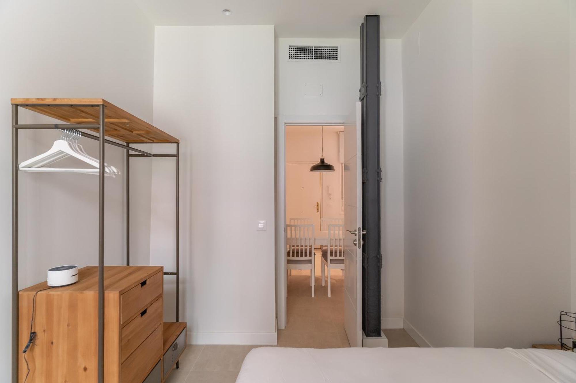 Cozy And Modern-2bedrooms 1bathroom-delicias Apartment *