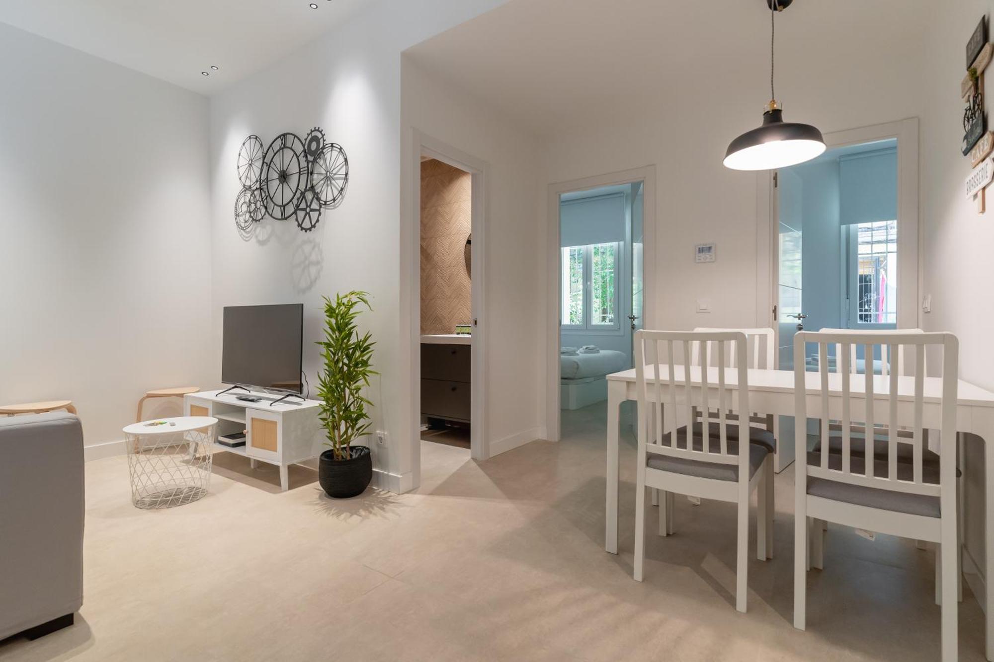 Cozy And Modern-2bedrooms 1bathroom-delicias Apartment