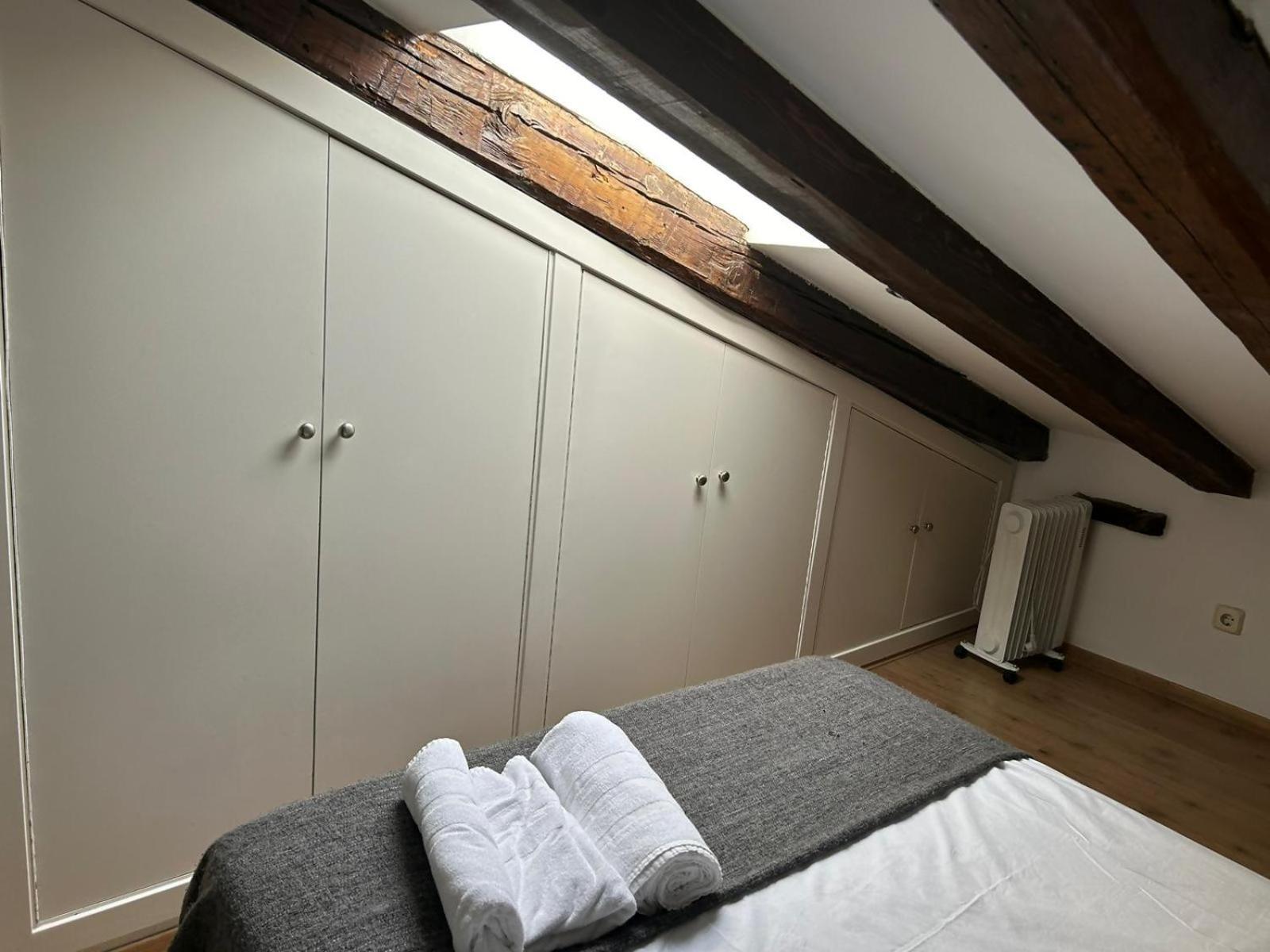 Apartamento Comodo Atico En Tirso De Molina