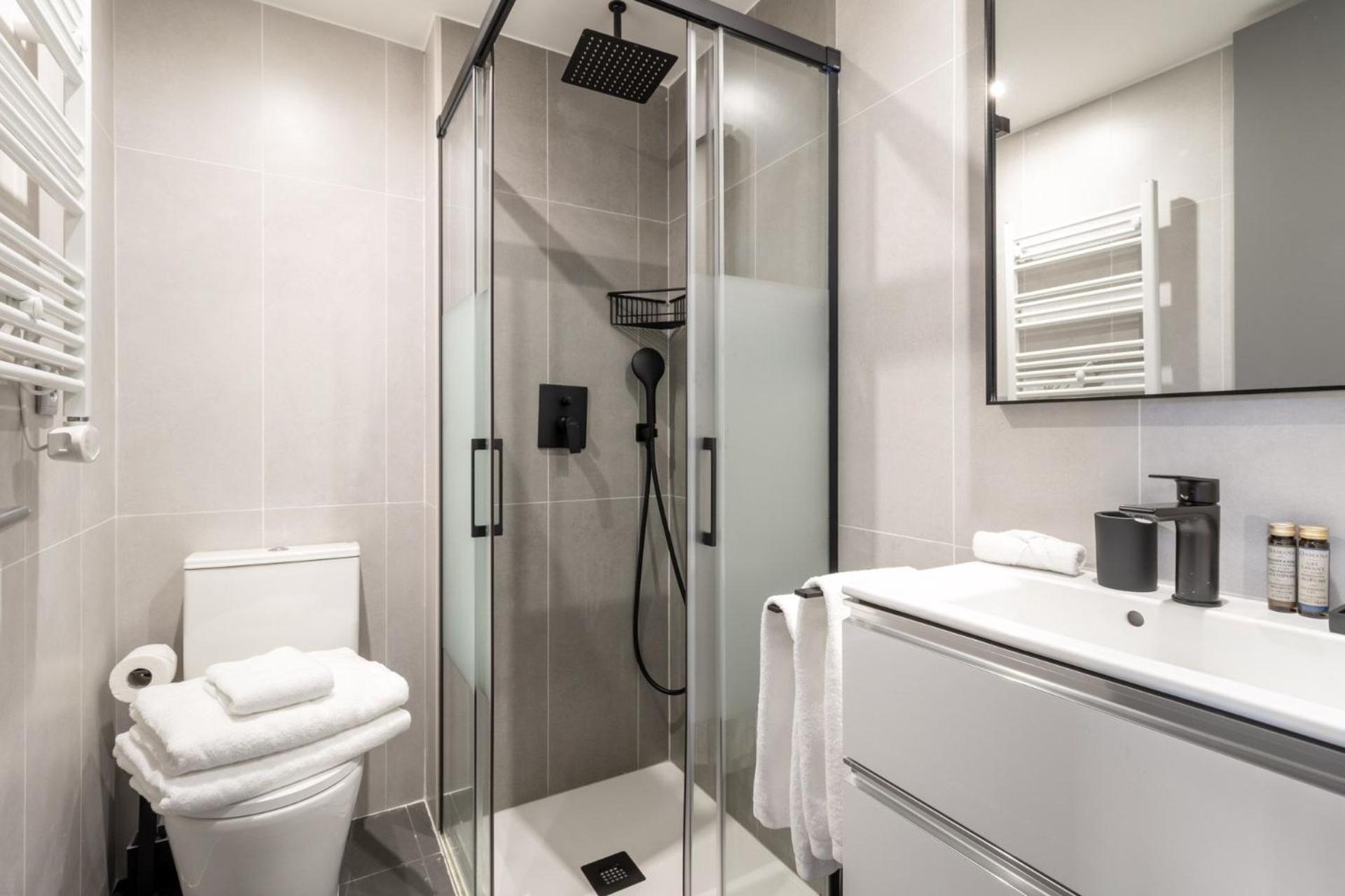Escape In Trendy Triplex With Terrace In The Heart Of Toledo Atico Ii Apartamento Madrid