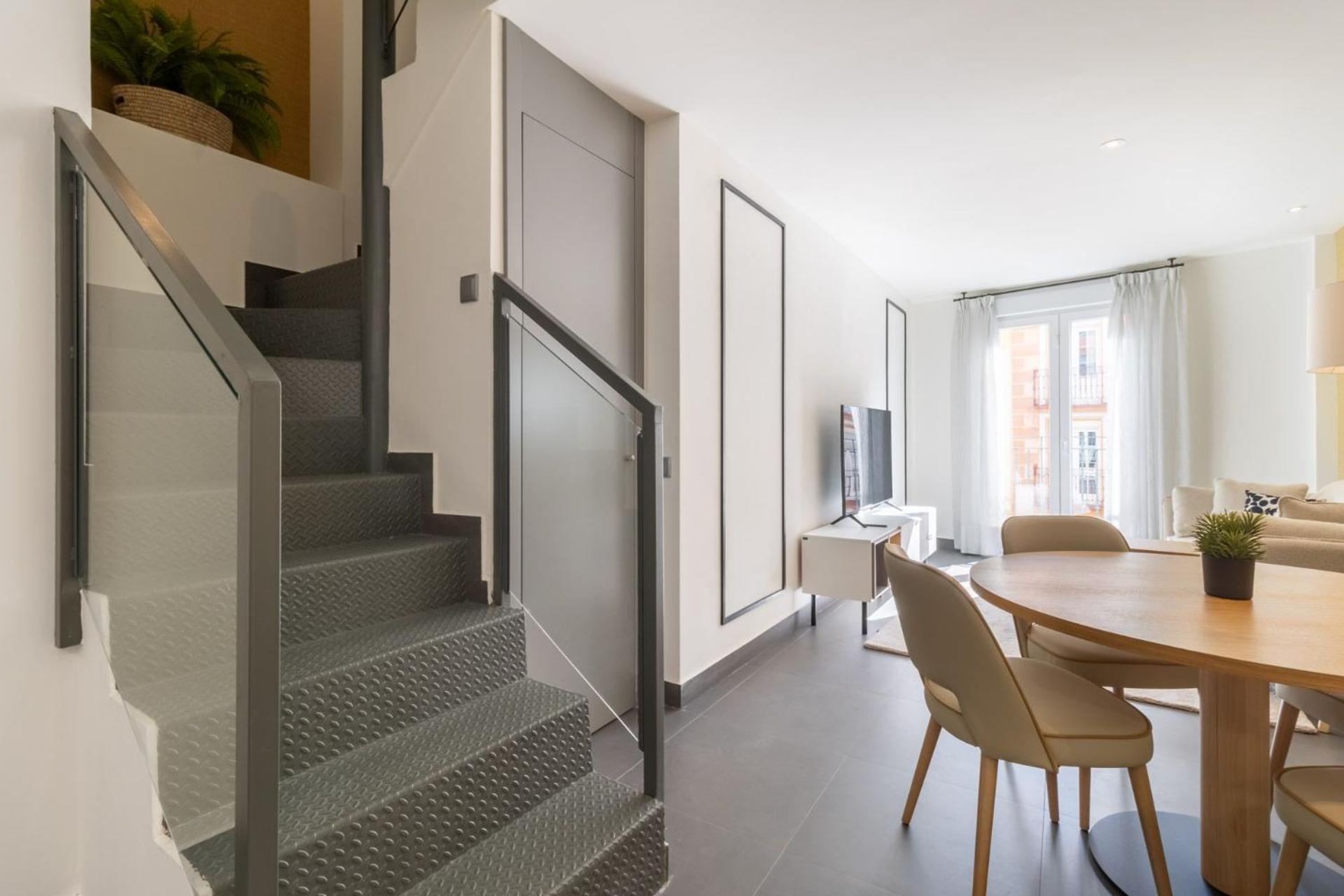 Apartamento Charming Duplex Retreat For 4 Latina Toledo Atico Iii