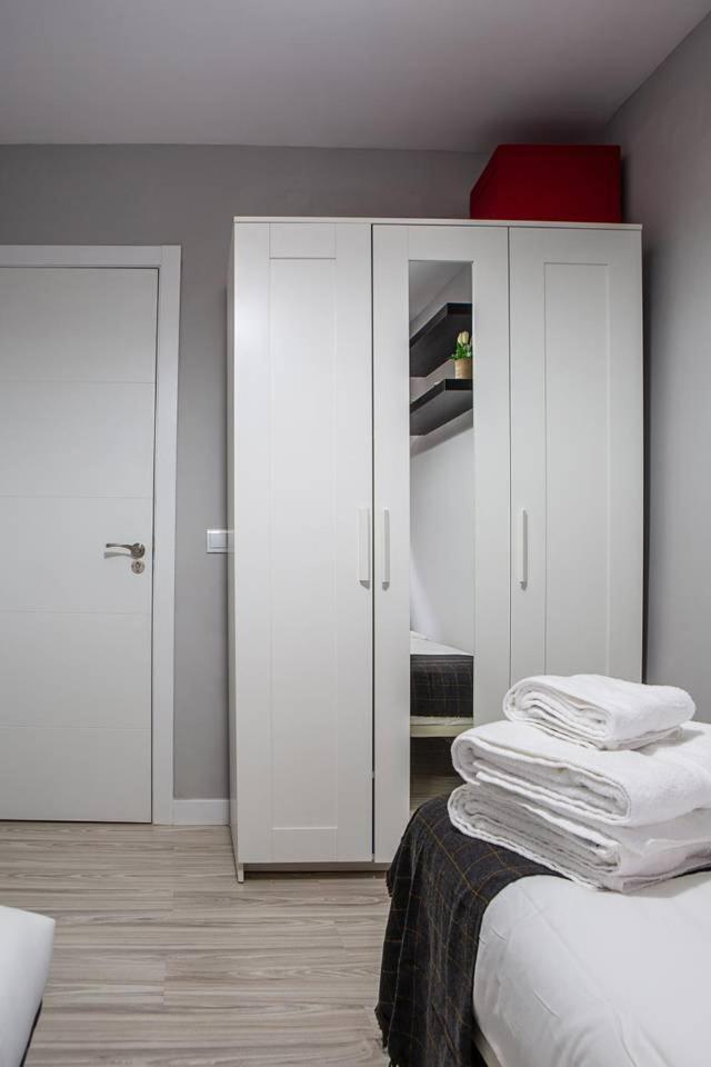 Lovely 3 Bedroom Next To Fuencarral Apartment *