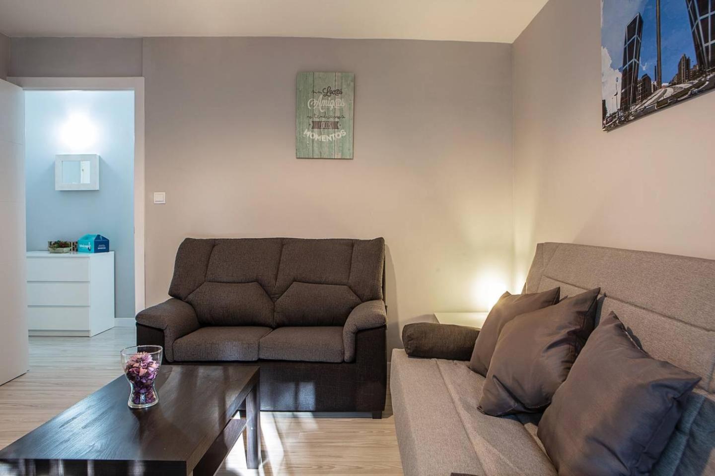 Apartment Lovely 3 Bedroom Next To Fuencarral *