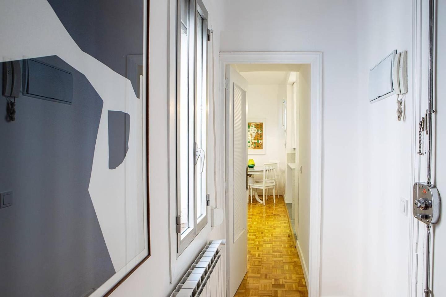 Apartment Lovely And Chic 1 Bedroom Next To Atocha