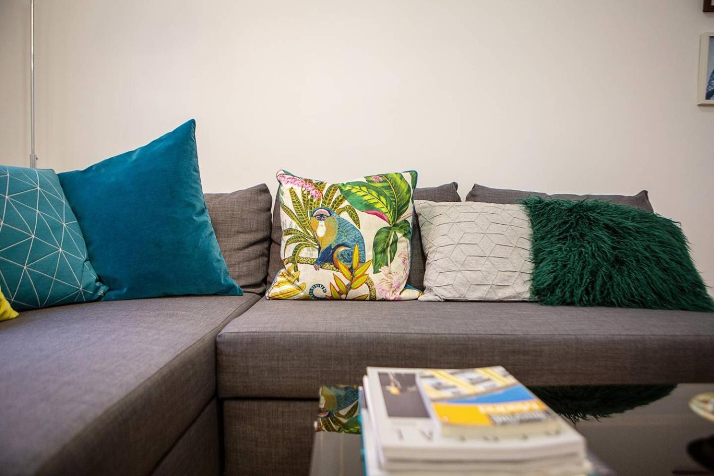 Lovely And Chic 1 Bedroom Next To Atocha Apartment