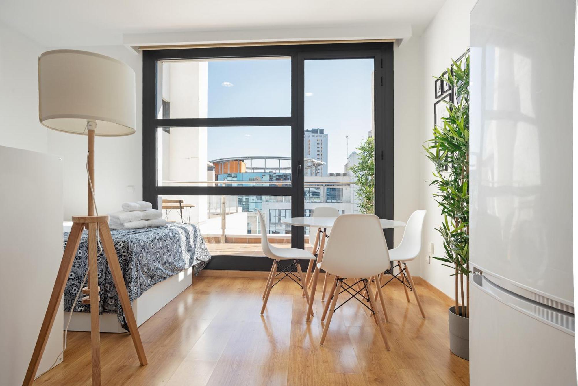 Apartment With Balcony In Sanchinarro