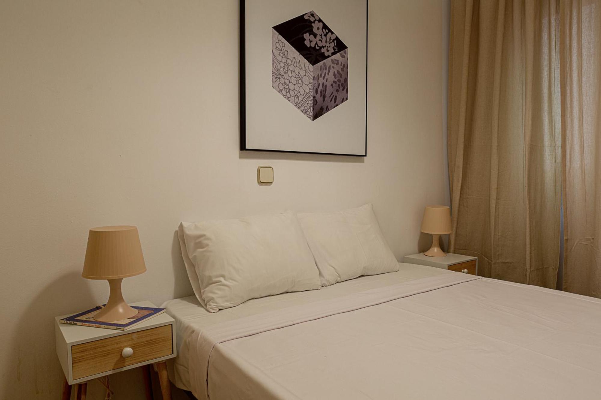 Cute 1 Bedroom With A Balcony Apartamento Madri