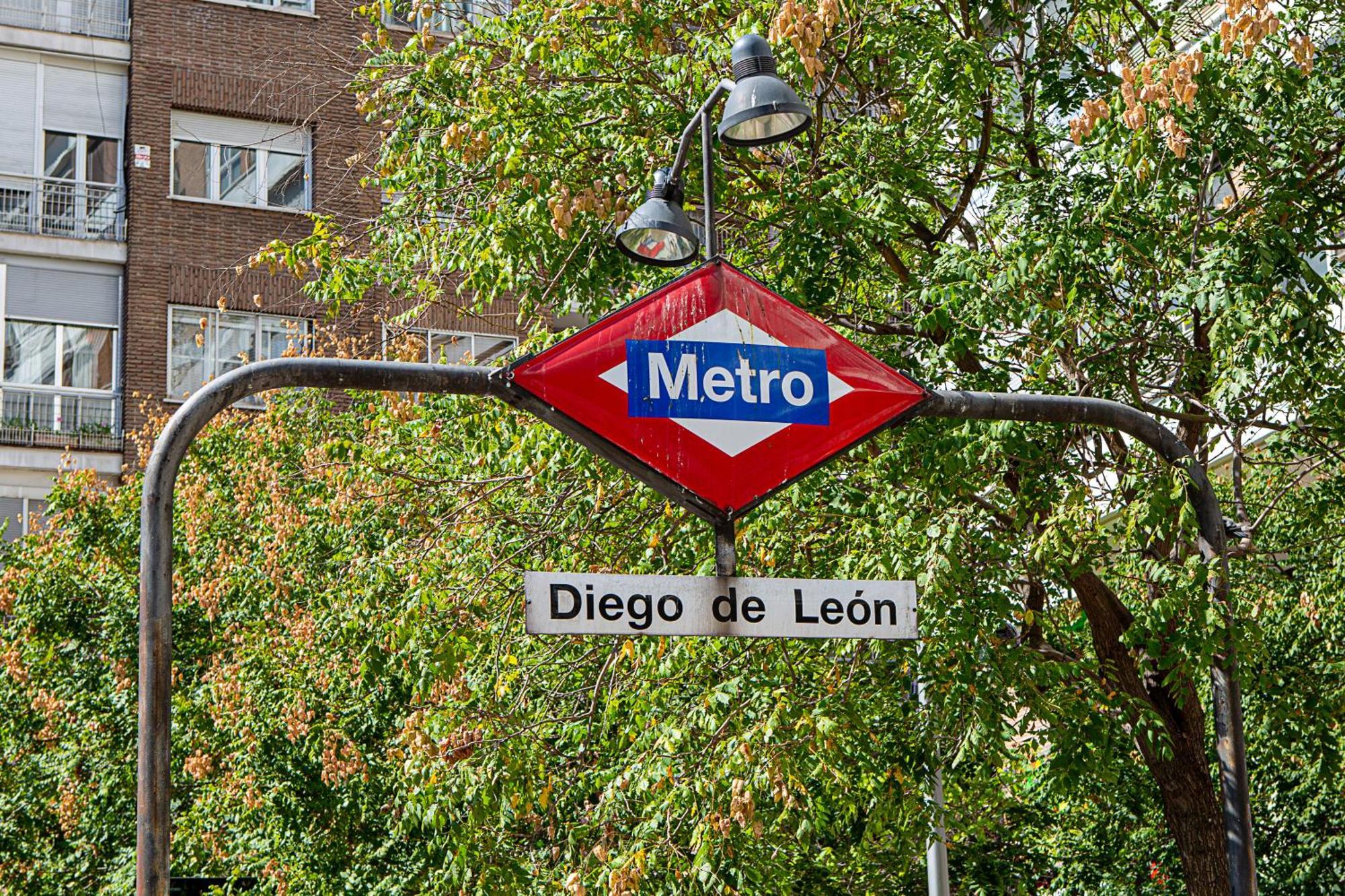 Cute 1 Bedroom With A Balcony Apartamento Madri