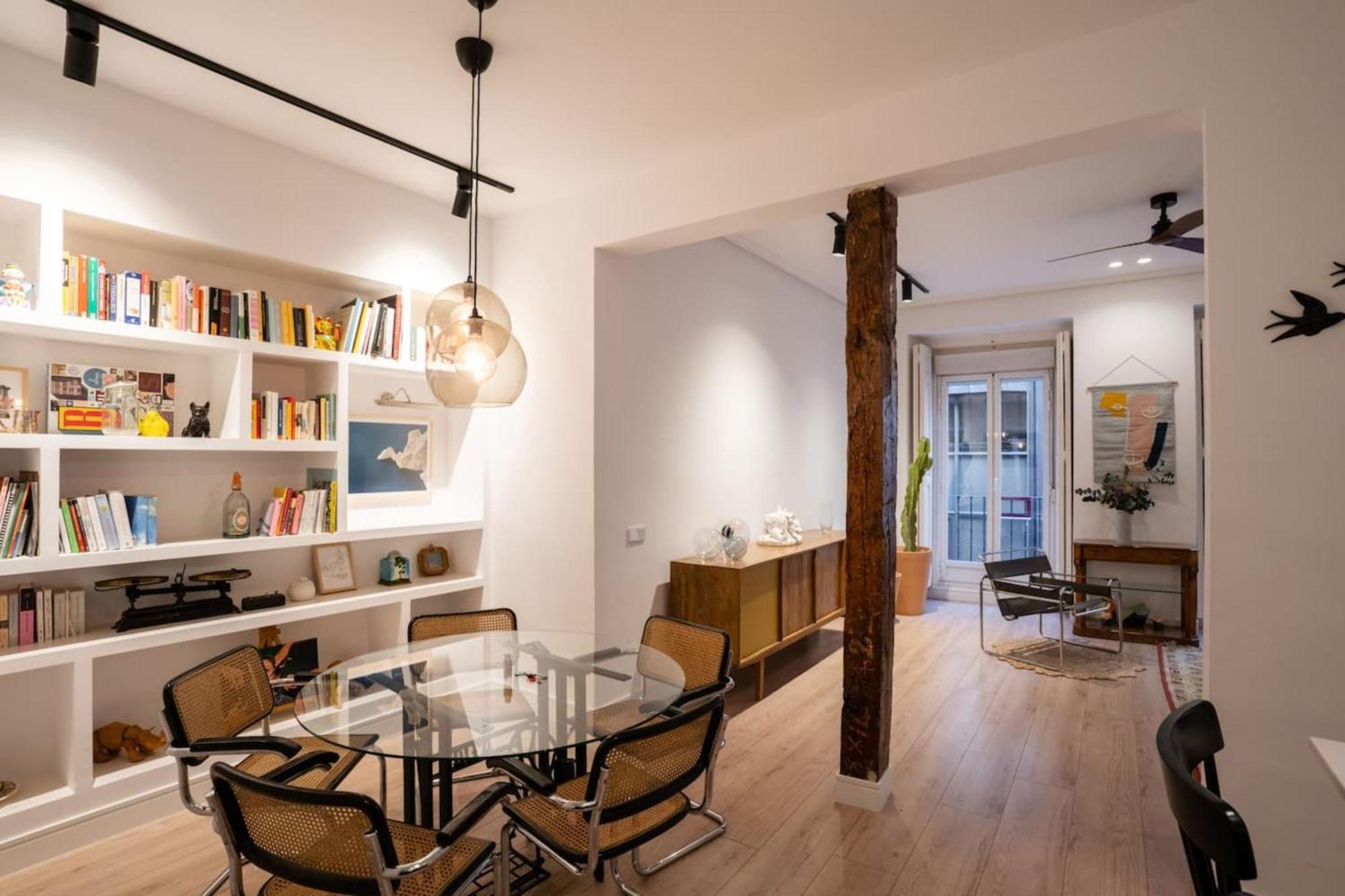 Stylish 2 Bedroom In The Heart Of Apartment Madrid