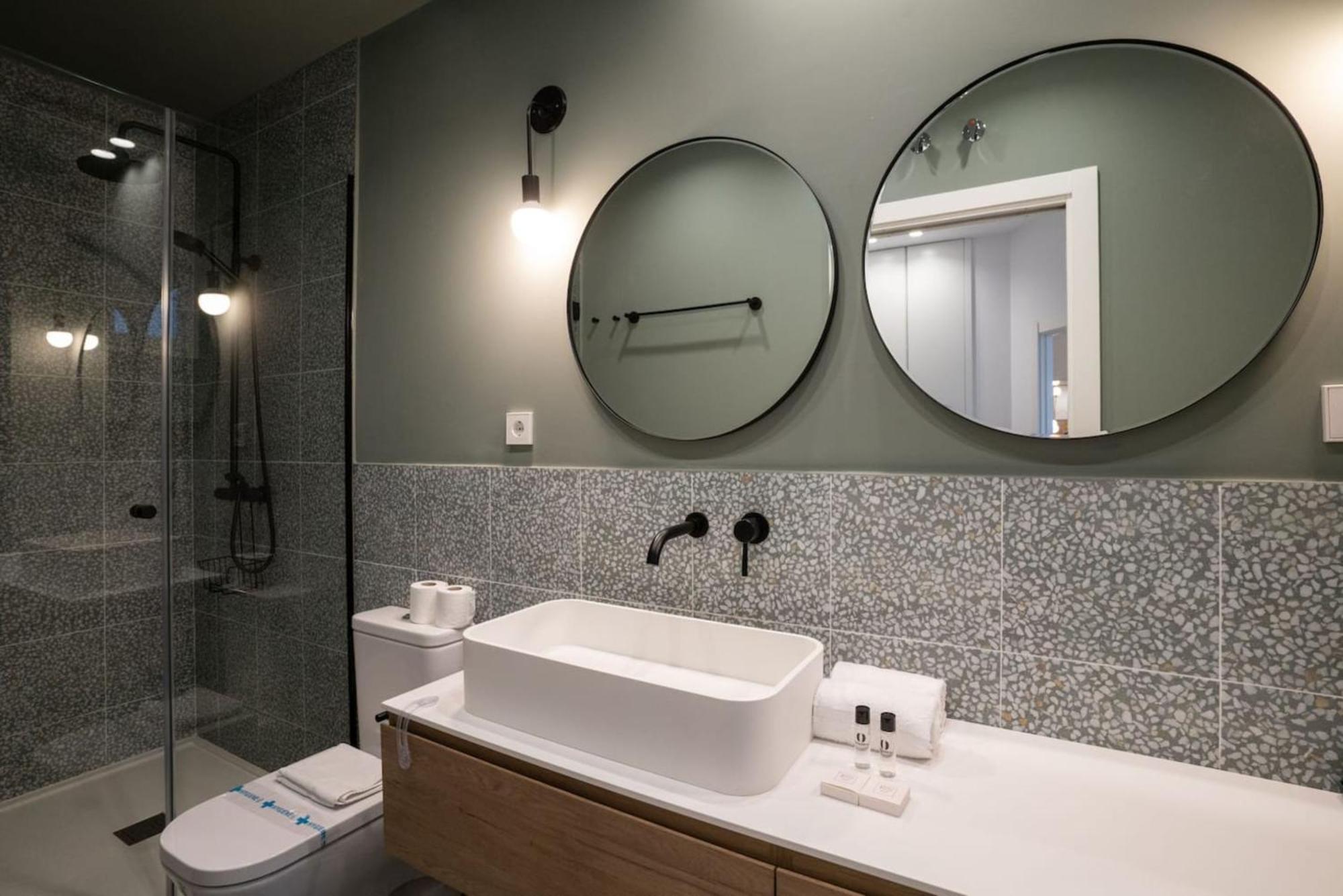 Stylish 2 Bedroom In The Heart Of Apartment Madrid