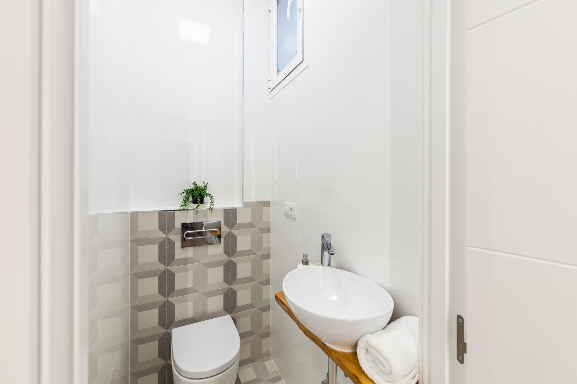 Apartamento Spacious 3 Bedroom In Centro Madrid