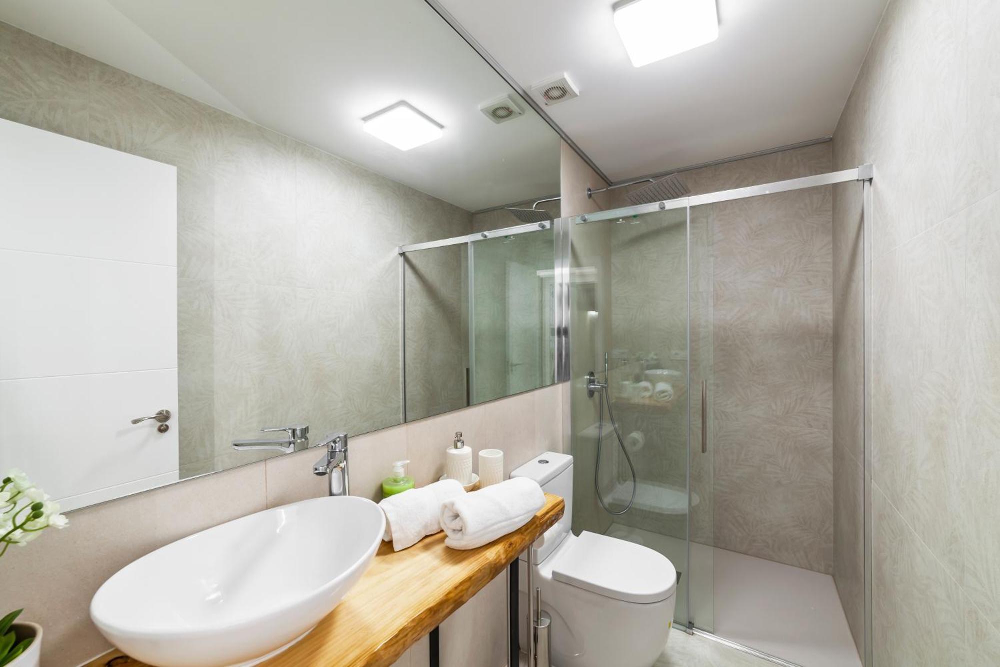 Spacious 3 Bedroom In Centro Madrid