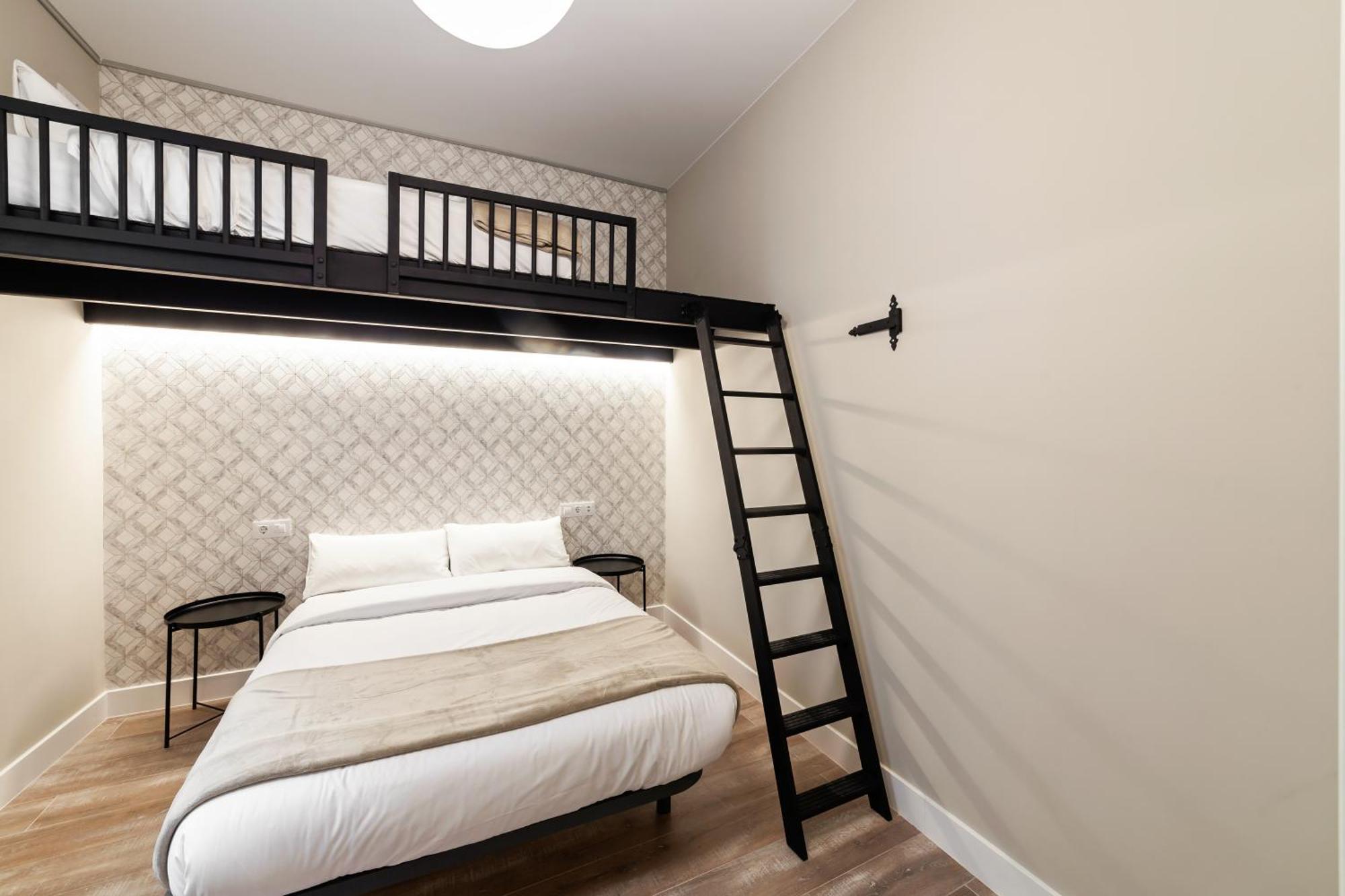 Spacious 3 Bedroom In Centro Madrid