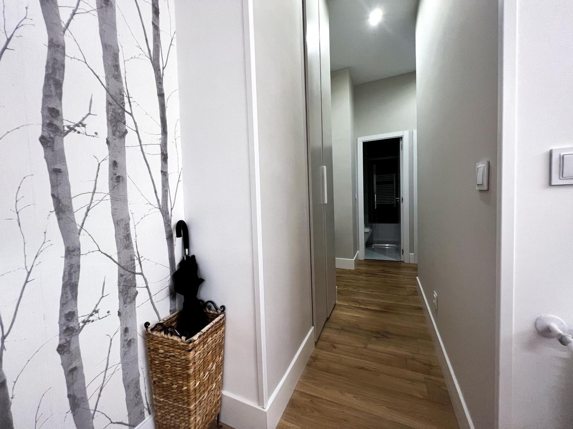 Apartamento Comfy For 9 In Ventas Madrid