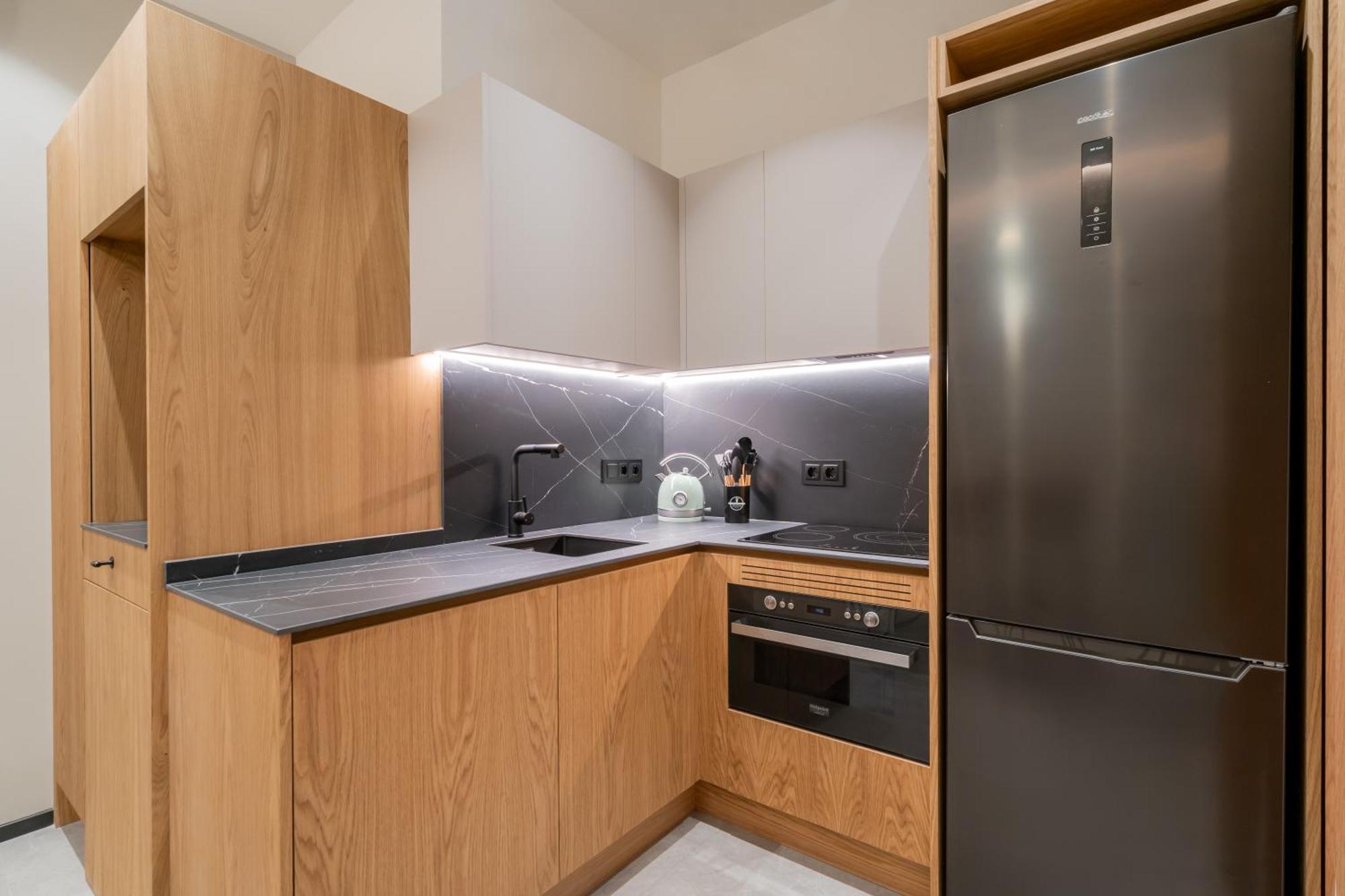 Dobo Homes - H135 * Madrid